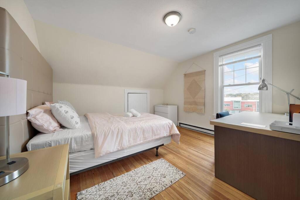 5Br 2Bh Bright & Spacious Apt In Brighton Boston Luaran gambar