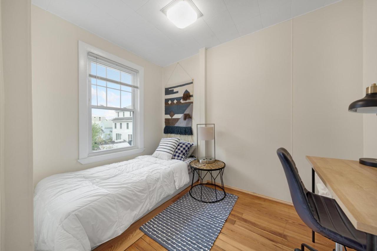 5Br 2Bh Bright & Spacious Apt In Brighton Boston Luaran gambar